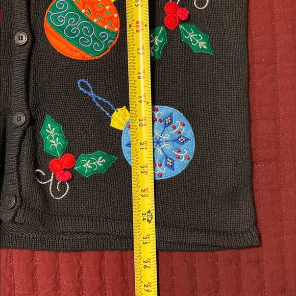 NWT Bobbie Brooks Black Sweater Vest with Colorful Ornaments Sz Large - Picture 11 of 11